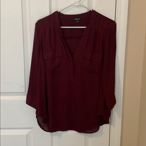 V-neck flowy blouse